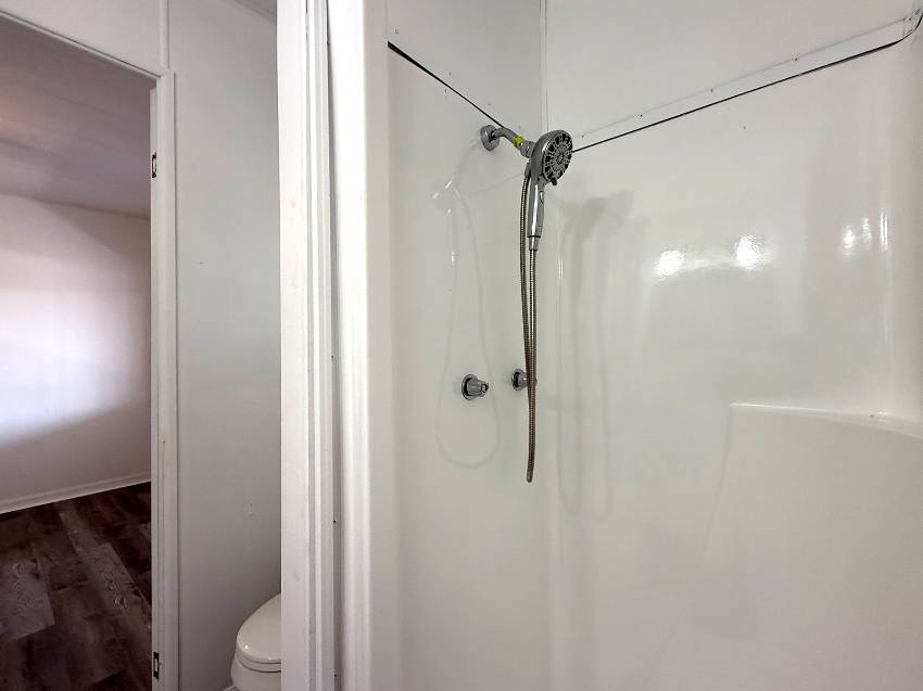 24 Date Ave a Bradenton, FL Mobile or Manufactured Home for Sale